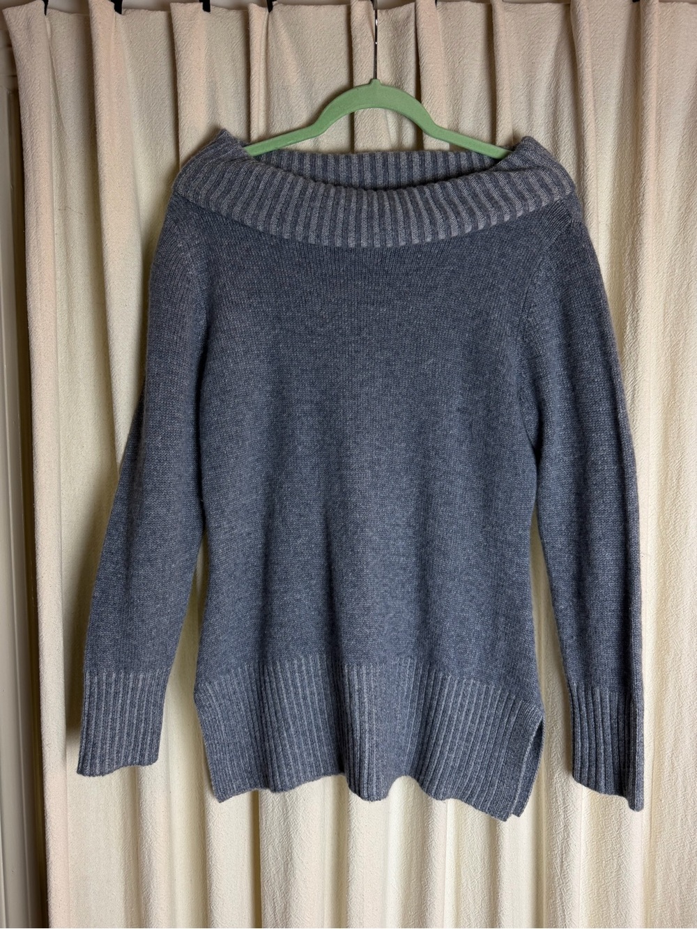 Claudia Nichole | Cashmere blue sweater M